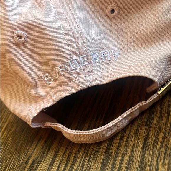 Burberry Her Pink Baseball Cap - Picture 12 of 12